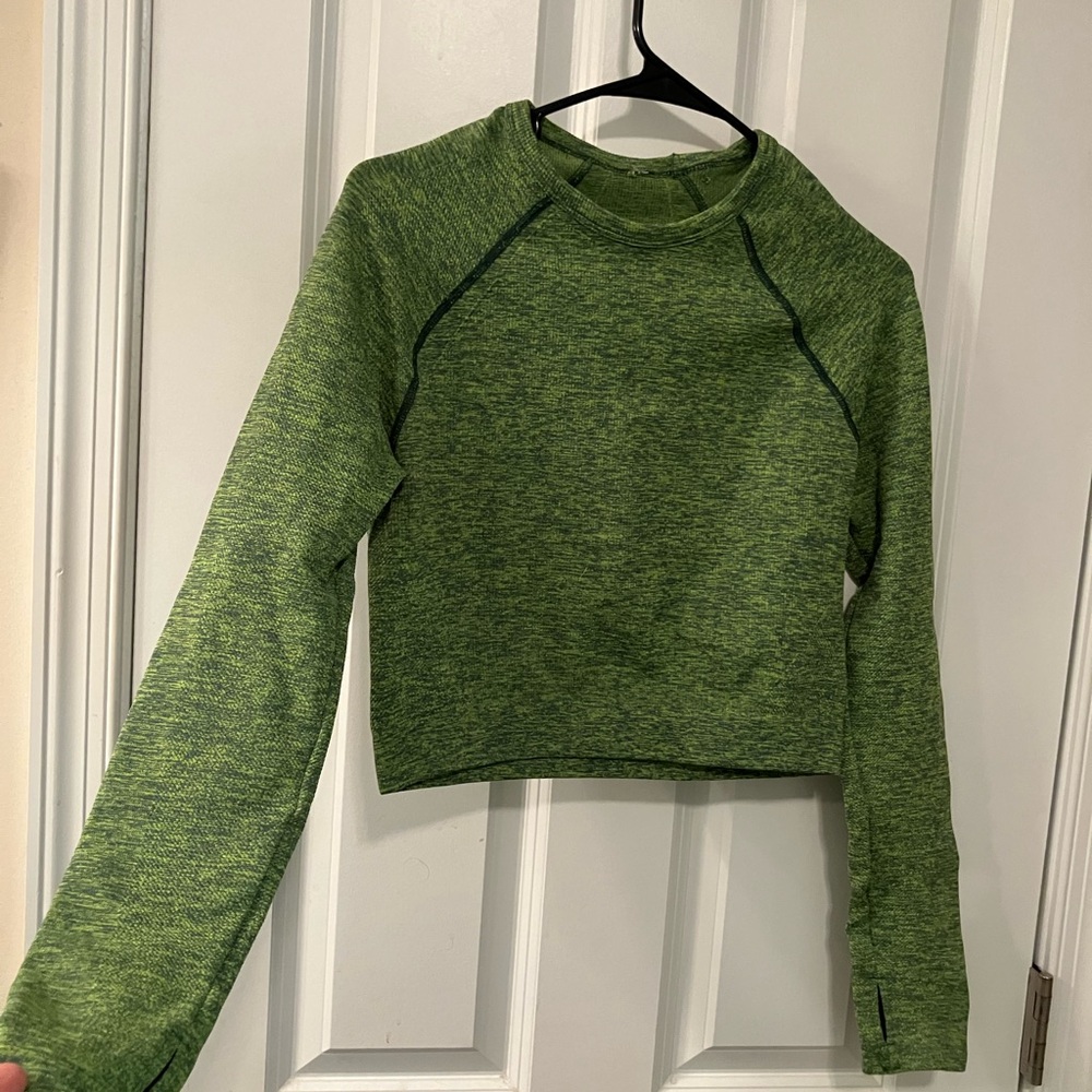 Fabletics Green Women's Long Sleeve Woven Athletic Crop Top